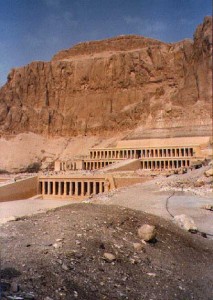 Hatshepsuts tempel bygget av den "mystiske" Senmut.